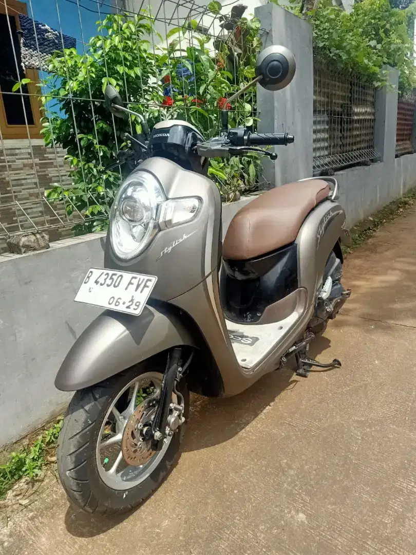 Honda scoopy 2019