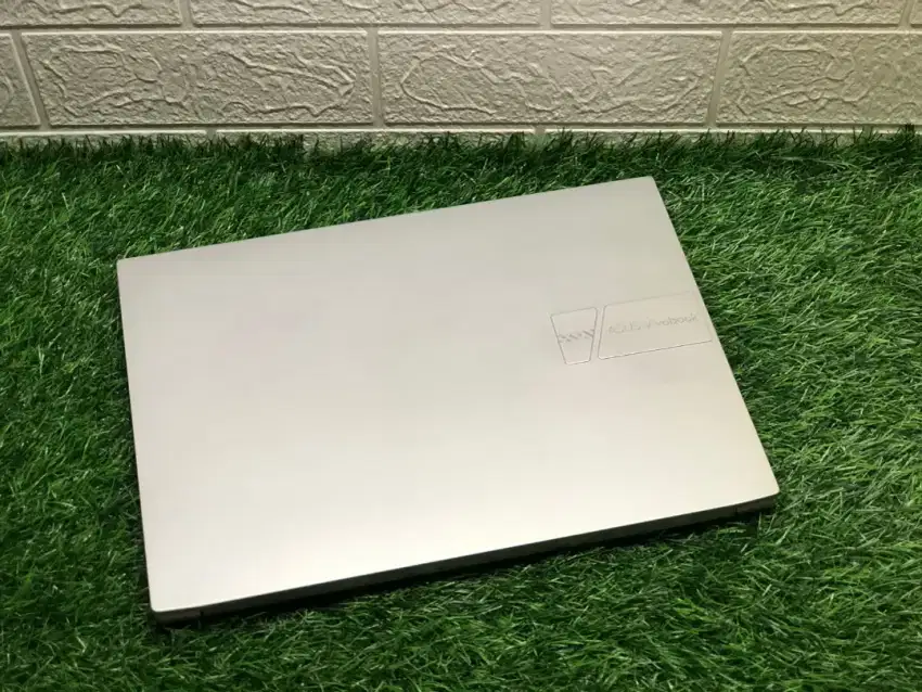 Asus Vivobook M3401QC AMD Ryzen 7 8/512 14 Silver