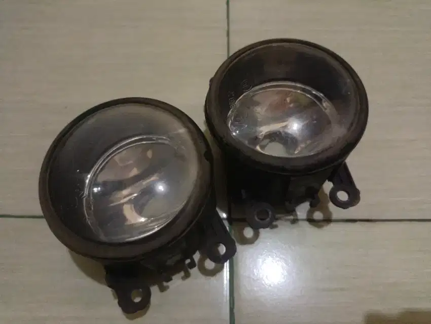 Frog lamp ertiga bekas