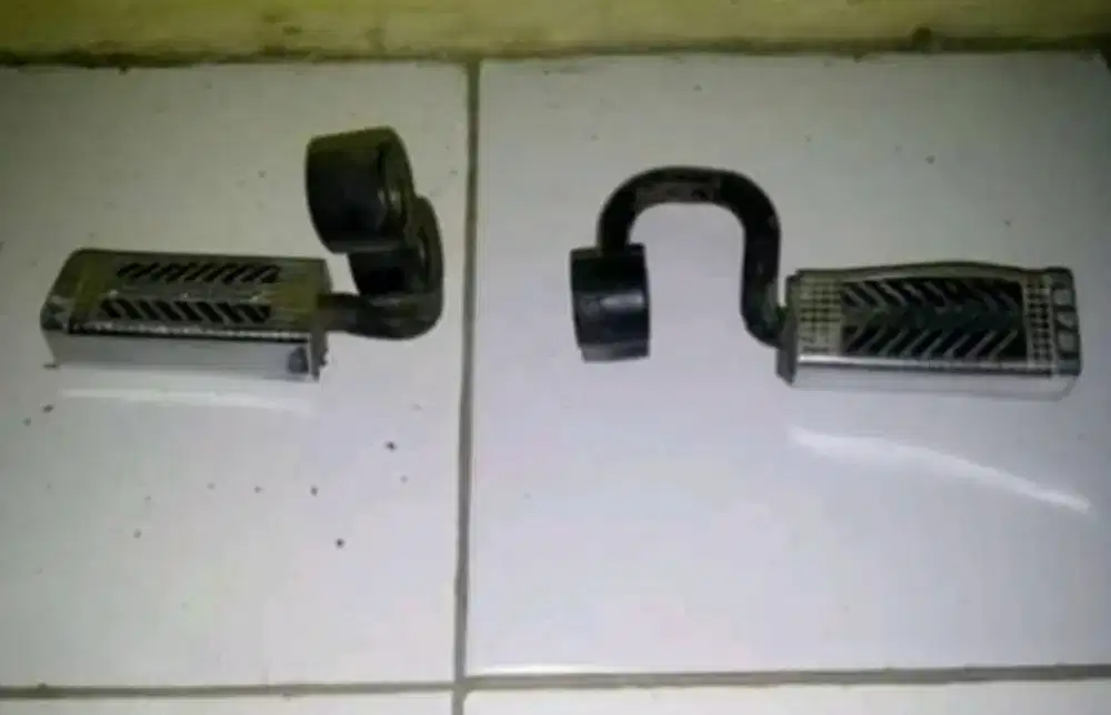 Foot step Depan Pijakan Kaki SUZUKI THUNDER 125