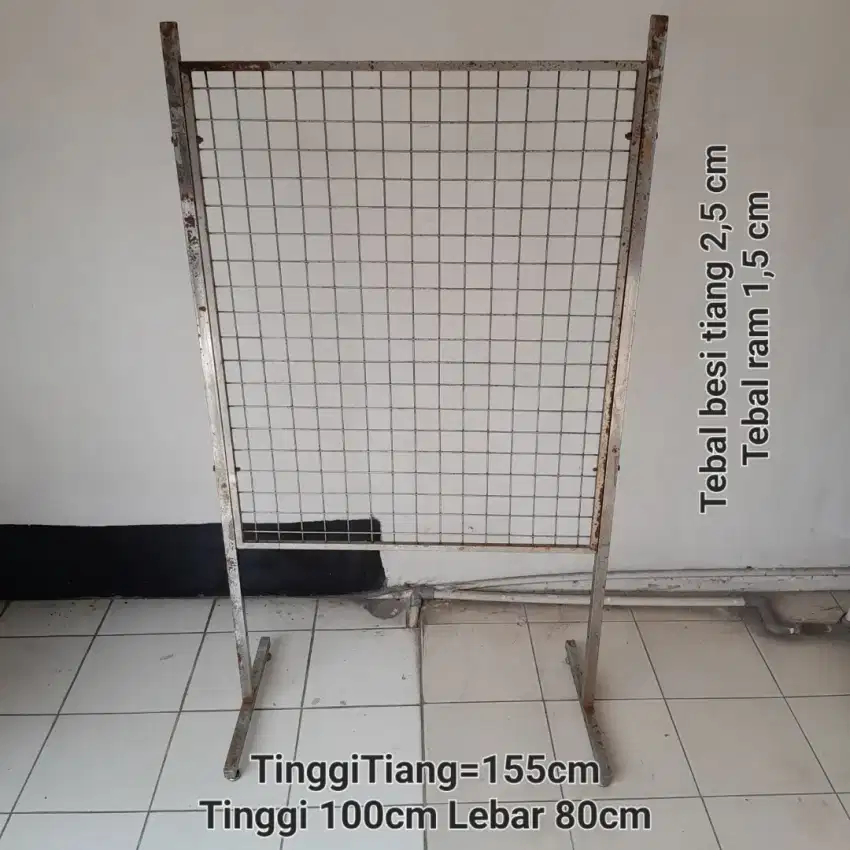 RAM BESI BESI PAJANGAN UKURAN( TINGGI 155 cm)