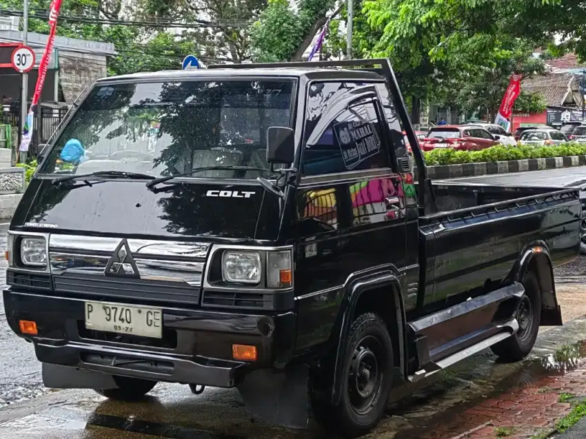 Mitsubishi L300 2.2 Pickup Diesel 2022 Hitam