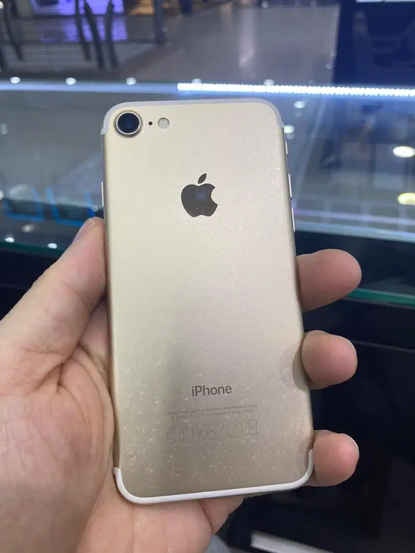 iPhone 7 128gb gold