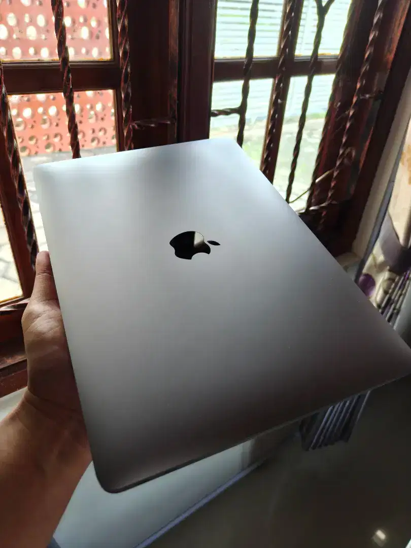 Macbook Air M1 8/256 Space Grey Resmi IBOX