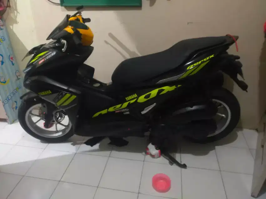 Jual motor aerox 2018 bpkb stnk ad cuma stnk separo