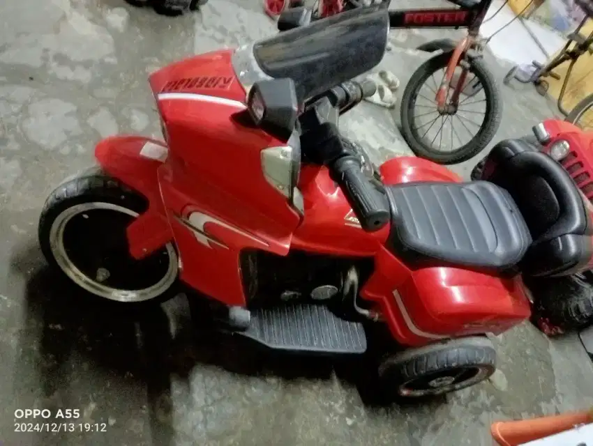 Motor aki anak-anak