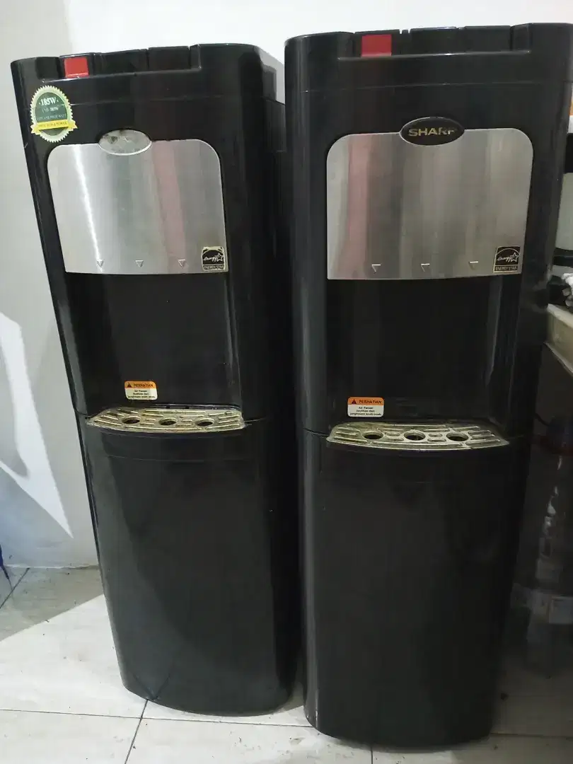 2 unit dispenser Sharp tabung bawah.