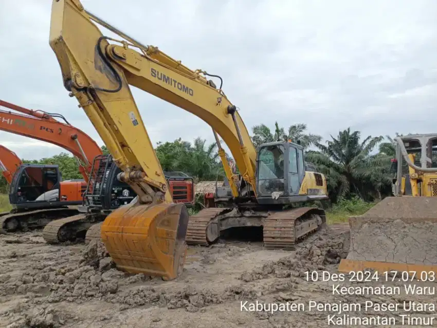 Excavator SUMITOMO SH350 2016 
di Penajam