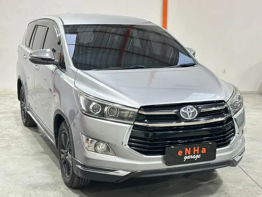 INNOVA REBORN VENTURER 2.4 A/T 2018.. eNHa garage Semarang..