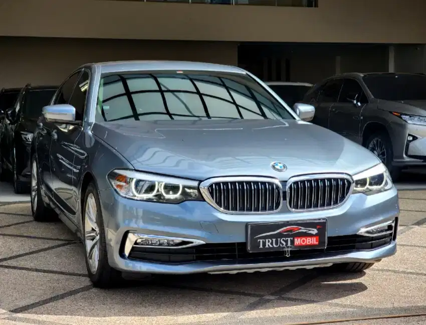 LOW KM!! BMW 520I TURBO LUXURY LINE 2018 PK 2019 PLATINUM GREY