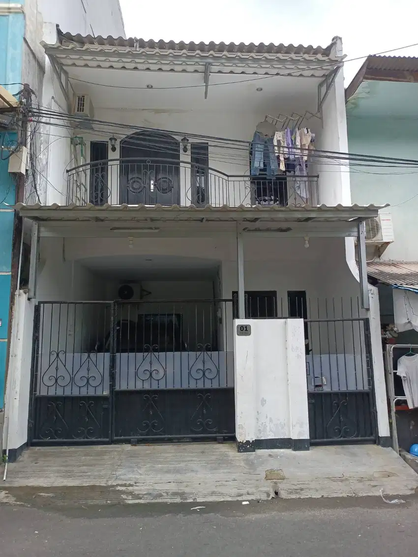 Rumah Klasik Modern full furnished murah di Jakarta Pusat