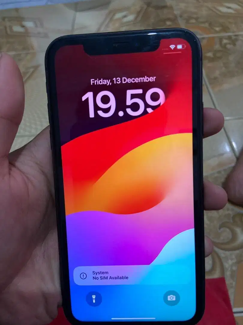 Dijual Iphone 11 64gb garansi resmi Ibox