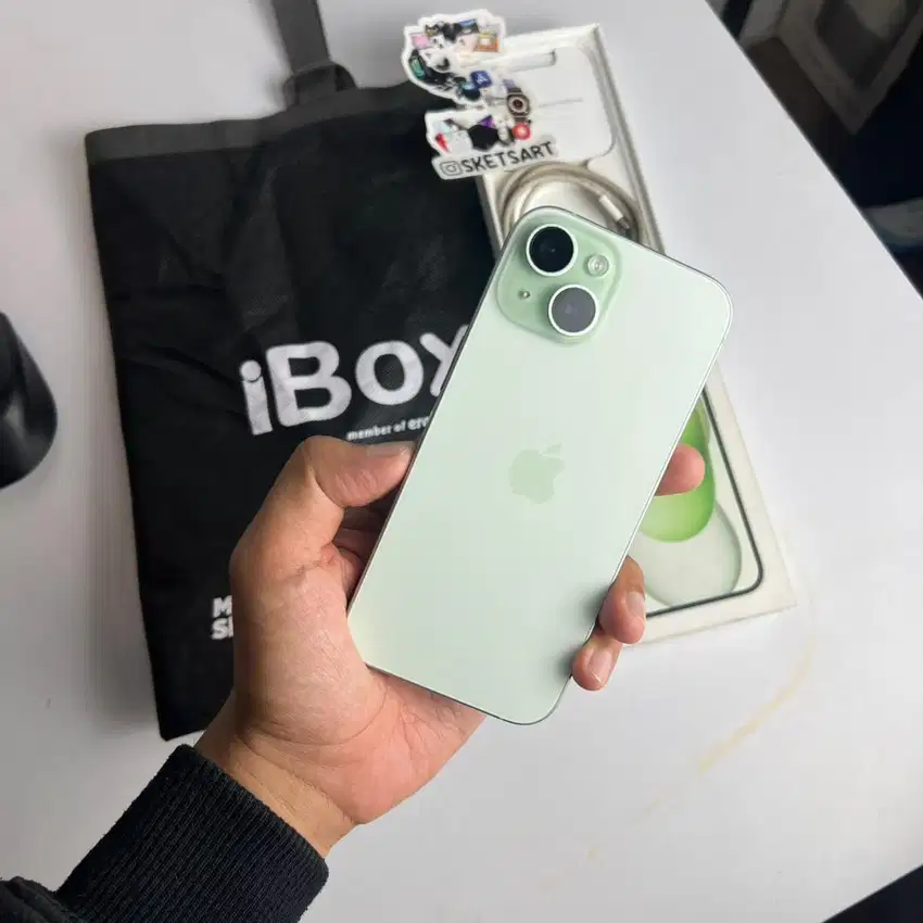 iPhone 15 Green 128gb iBox Mulus Like New