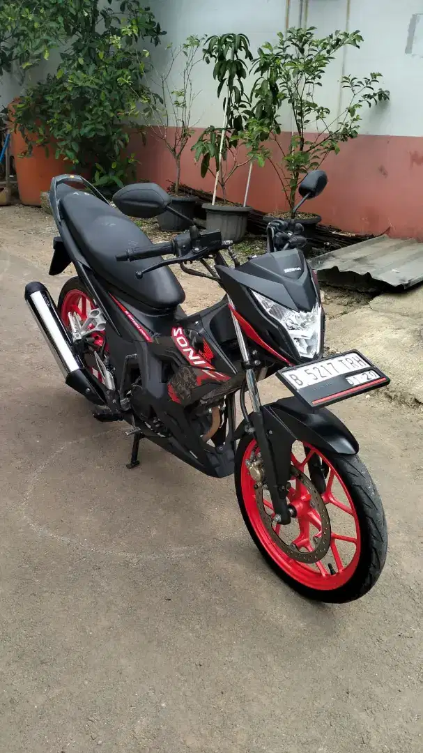 Bissmillah dijual motor honda Sonic 2024