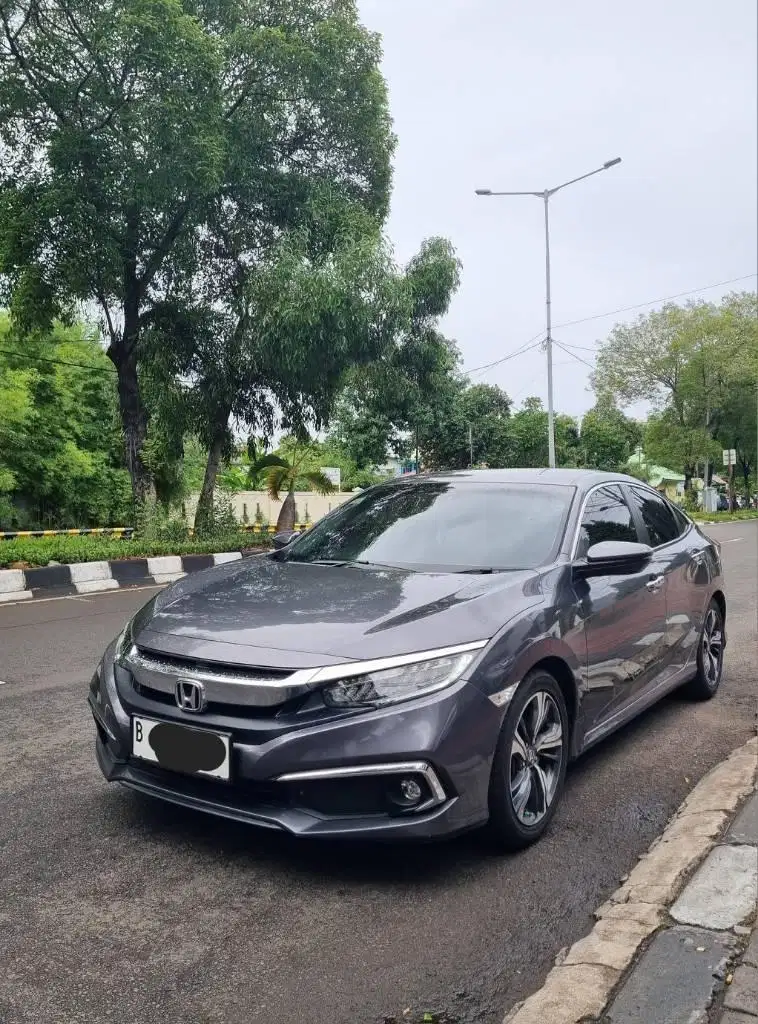 Istimewa Honda Civic 1.5T ES th 2019 jarang pakai