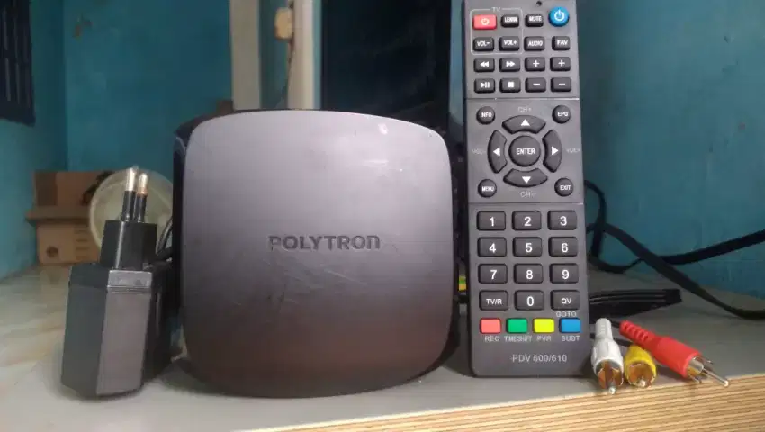 STB POLYTRON PDV 700 T2