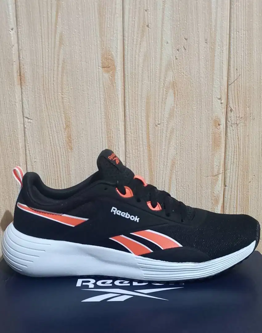 SALE SEPATU REEBOK LITE PLUS 4 BLACK CORAL