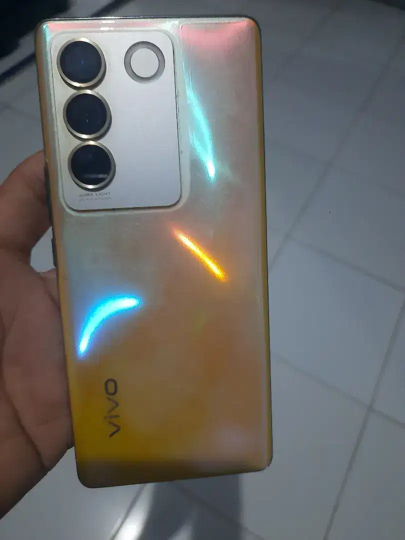 VIVO V27 5G masih garansi