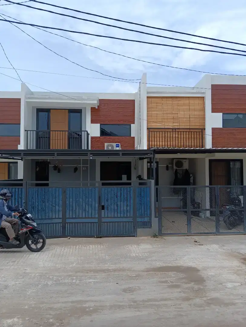 Rumah mezzanine bebas banjir di depok