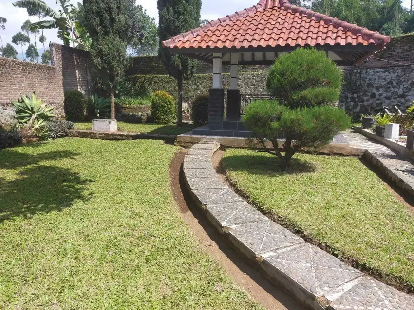 Dijual Rumah Villa Halaman Luas Ciwidey BAndung