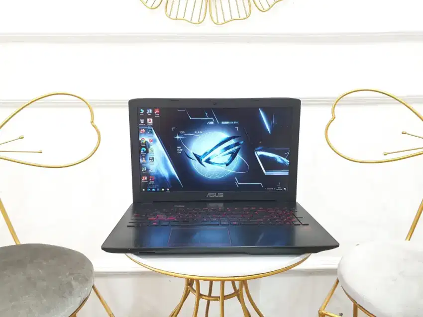 Laptop ASUS ROG GL552VX
Core i7-6700HQ RAM 32GB 
SSD 512GB VGA GTX 4GB