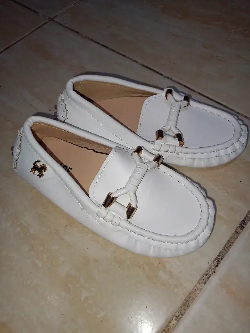 Sepatu Anak Korea White size 30