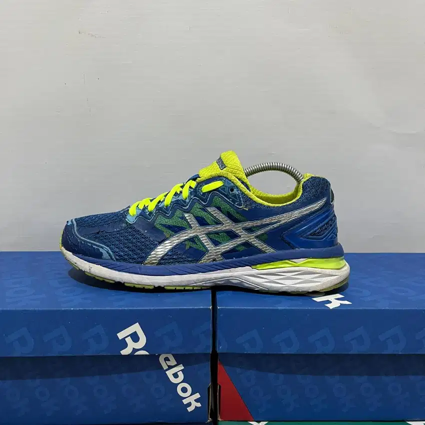 SEPATU ASICS GEL GT 2000 RUNNING SNEAKERS ORIGINAL