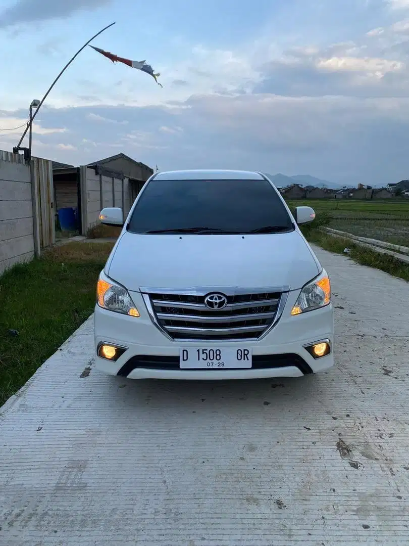 Kijang Innova 2.5 V AT Diesel 2015