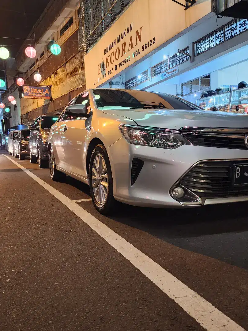 Toyota Camry 2.5V 2015