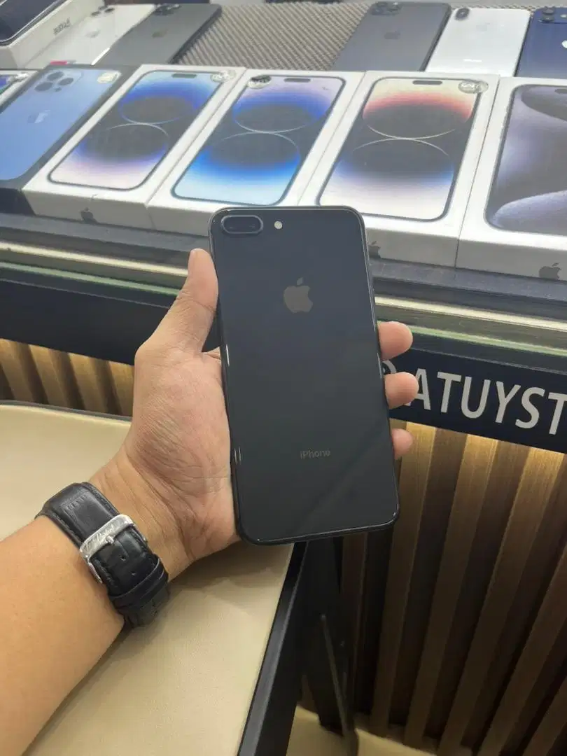 Iphone 8 Plus 256GB Lengkap Mulus Nominus