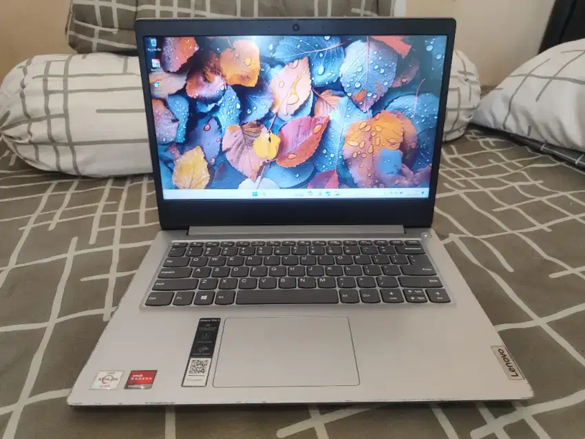 Lenovo Ideapad slim 3 FHD