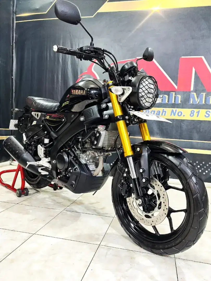 Yamaha XSR 155cc 2023 km 15rb like New. Anugerah Motor rungkut tengah