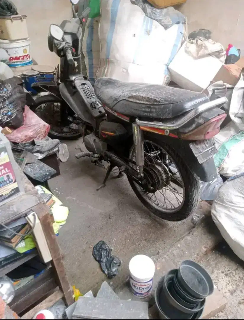 Jual beli barang bekas rongsokan rombeng panggilan