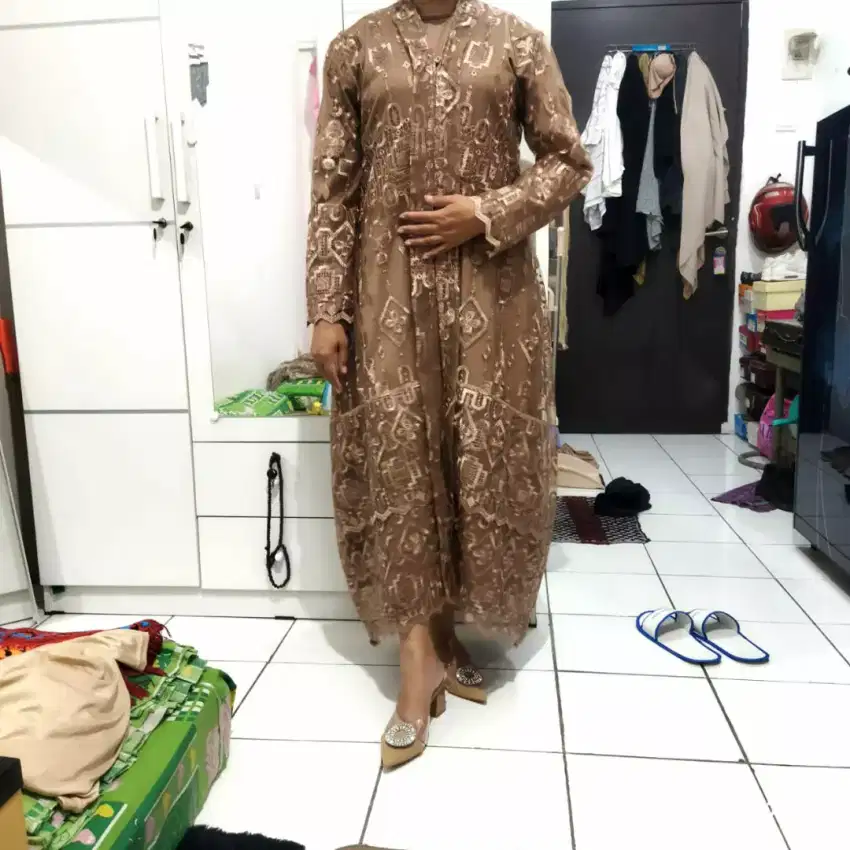 Kebaya Brukat Tile