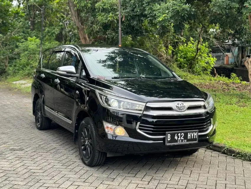 INNOVA Reborn VENTURER / 2.0 Q AT 2016