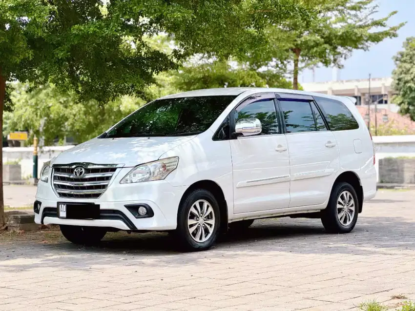 TOYOTA INNOVA SOLAR AT 2014 BARONG