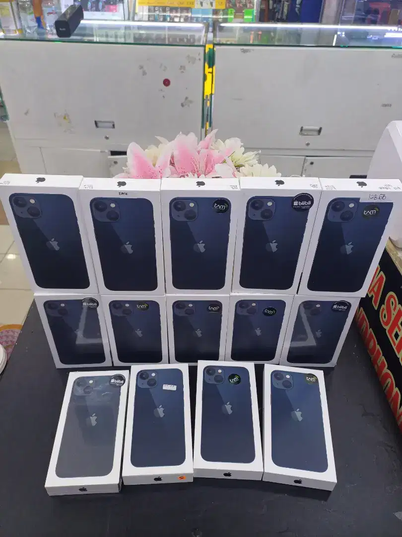 Apple iphone 13 128GB Garansi resmi iBox