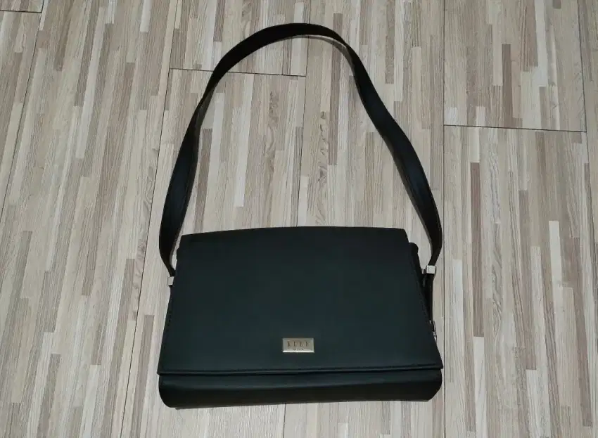 Tas wanita ELLE