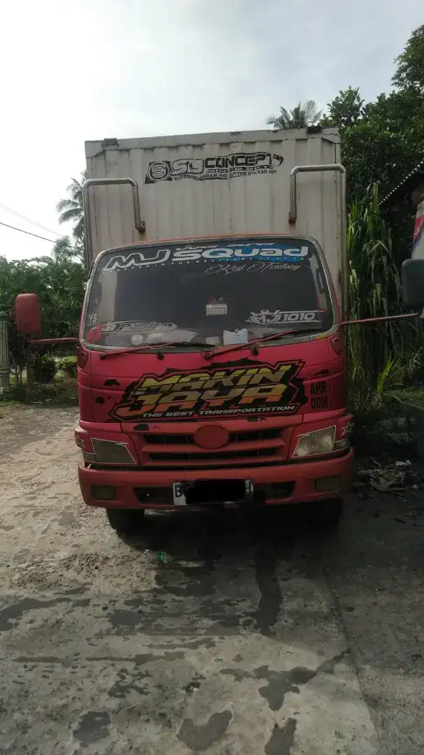 Dijual CDD Hino 2012