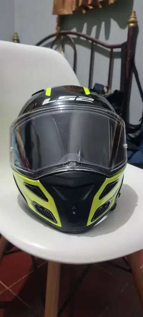 Helm LS2 Metro Modular