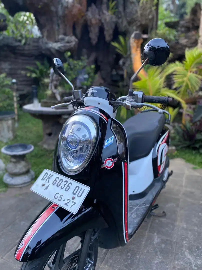 DIJUAL HONDA SCOOPY 2017