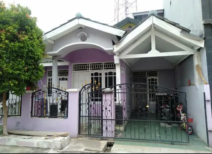 Di jual rumah 1 lantai bagus Startegis siap huni di pesona anggrek