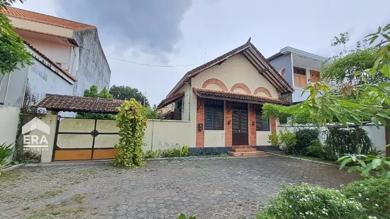 Rumah Heritage Jantung Kota Yogyakarta cocok Usaha atau Hunian