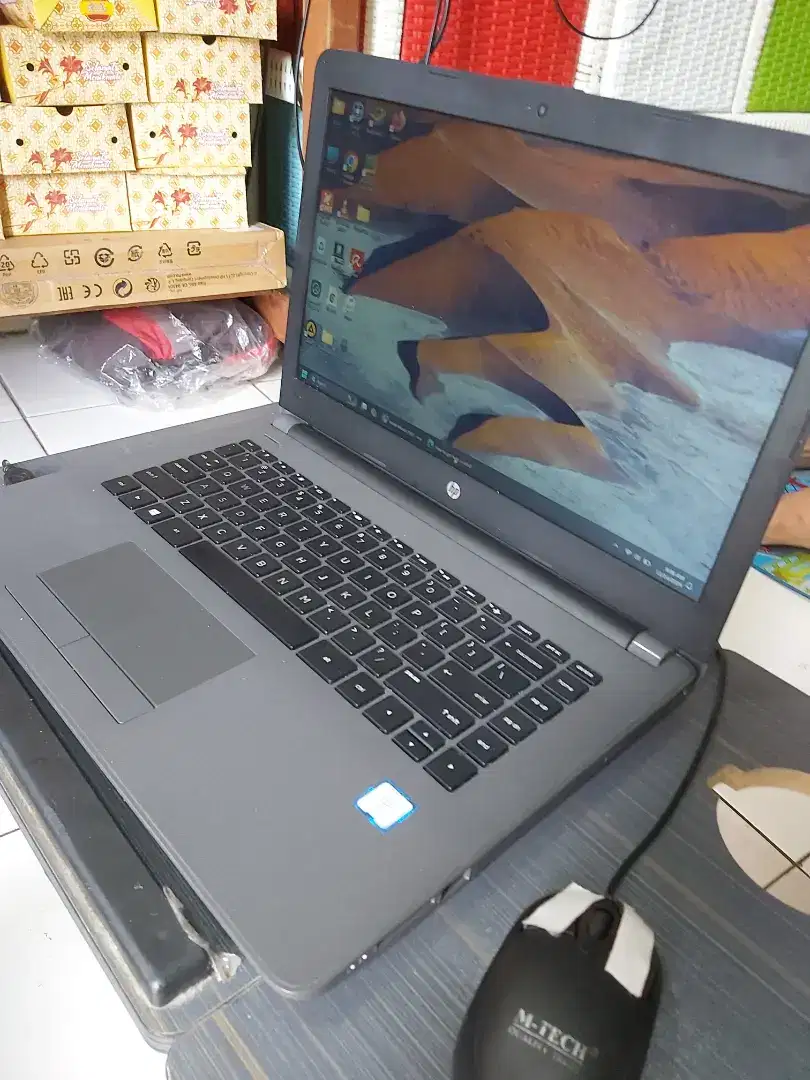 Apa adanya Laptop HP 240 G6 core i3 Bisa COD nego tipis