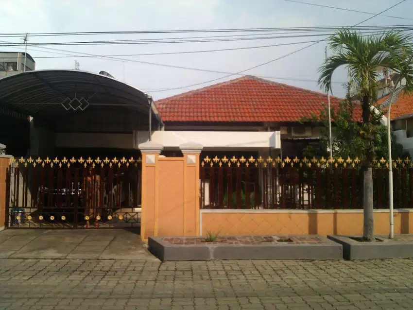 Dijual Rumah Dharma Husada Utara, Surabaya