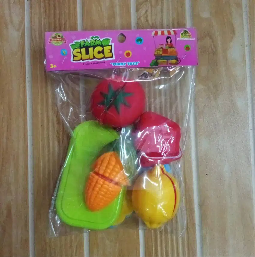 MAINAN ANAK BUAH POTONG FARM SLICE