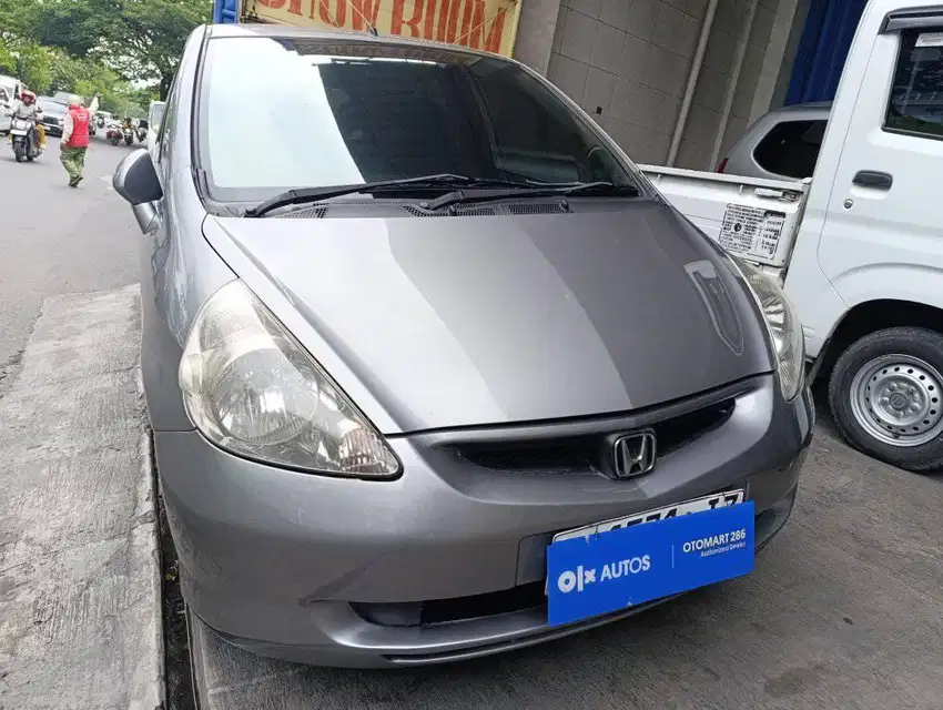 HONDA JAZZ IDSI 1.5 A/T 2006 OTOMART SURABAYA