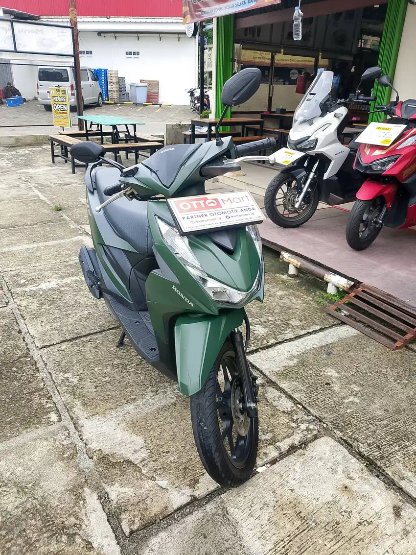 HONDA BEAT SPORTY CBS ISS DELUXE 2024