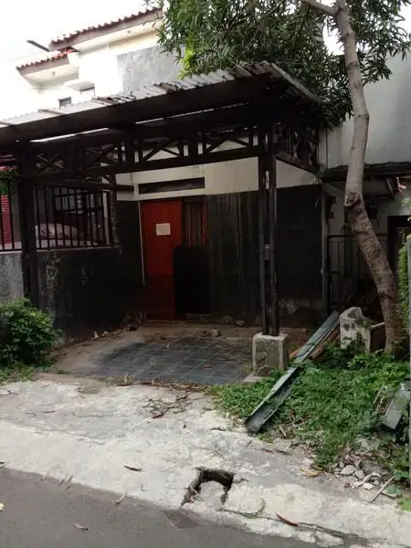 Dijual Rumah 150m di Kalibata selatan, dekat komplek Pomad, Ari