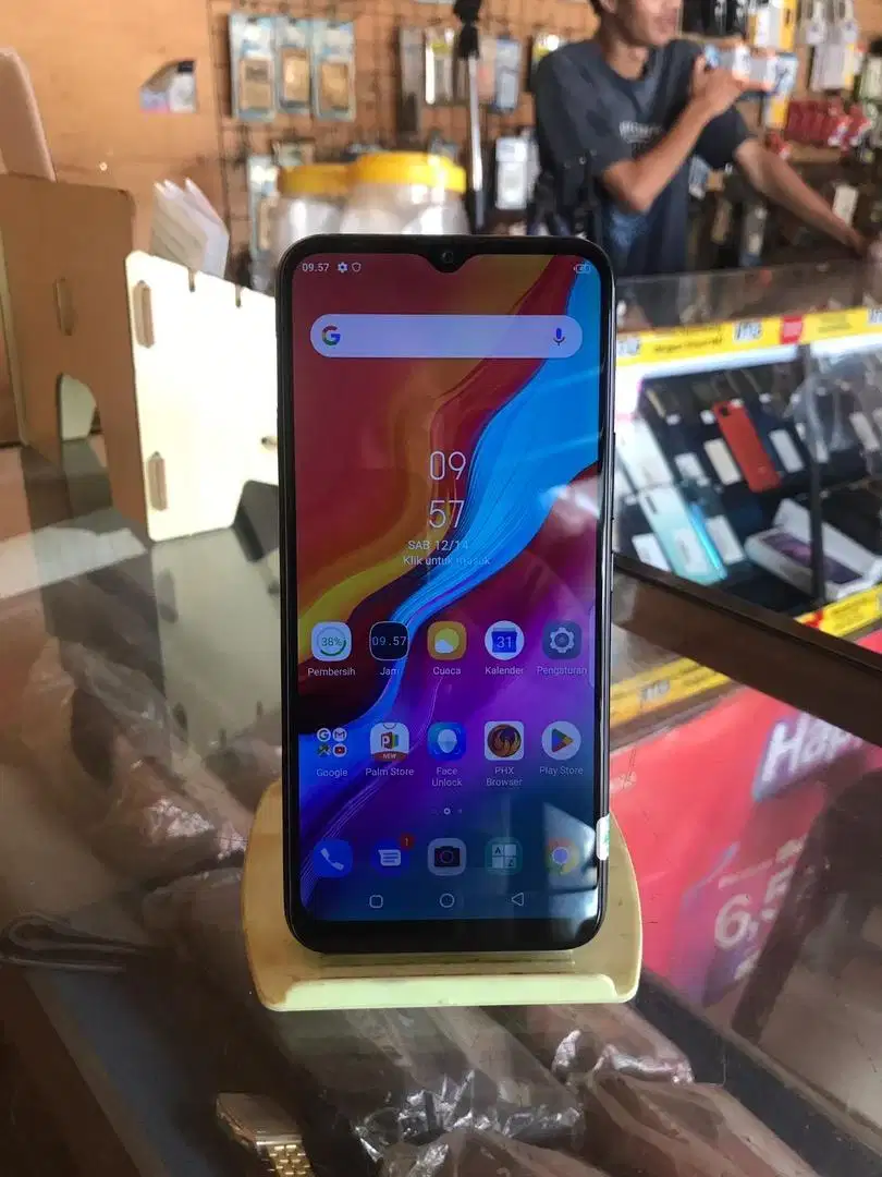 infinix hot 8 ram 3/32 cek aja sepuaanya ketoko,hp+cas,harga pas